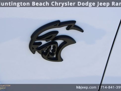 Used 2022 Dodge Charger SRT Hellcat w/ SRT Black Package image 9