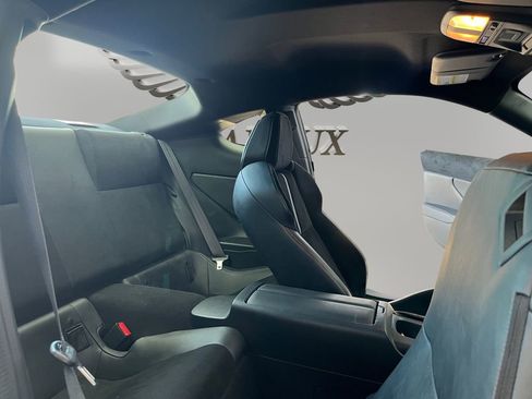 Used 2022 Toyota GR86 Premium image 17