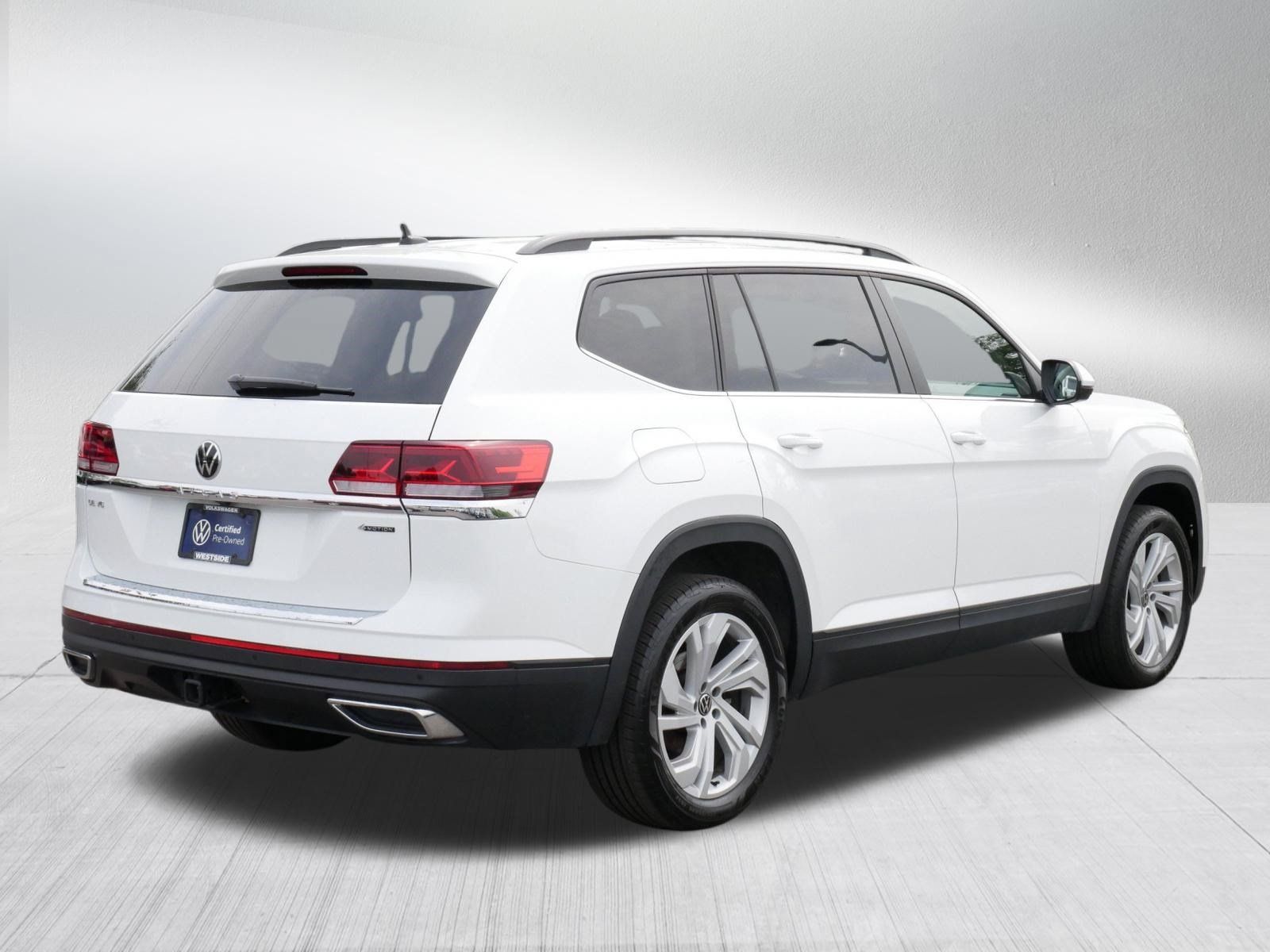 Certified 2023 Volkswagen Atlas SE w/ Panoramic Sunroof Package AWD/4WD image 7