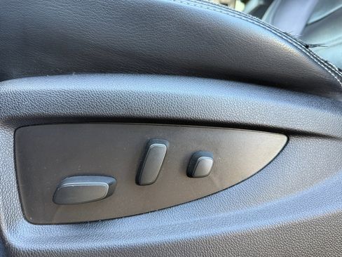 Used 2016 GMC Yukon Denali image 14