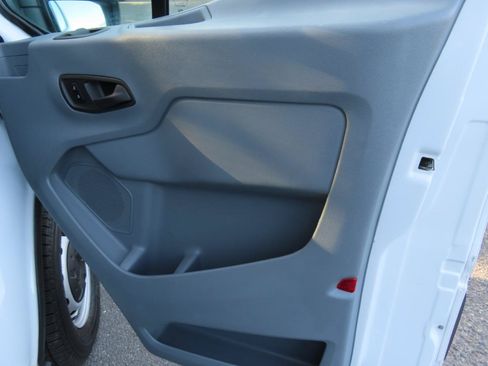 Used 2018 Ford Transit 150 148 Low Roof RWD image 17