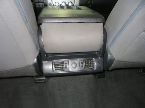 Used 2017 Toyota Tundra SR5 w/ TRD Off Road Package image 39