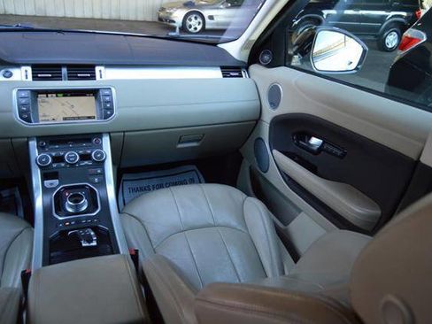 Used 2016 Land Rover Range Rover Evoque SE image 54