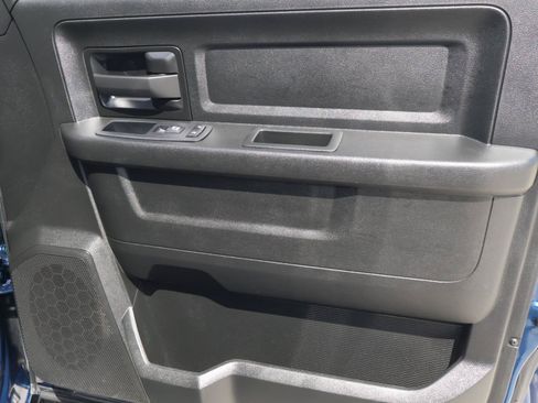 Used 2024 RAM 3500 Tradesman w/ Chrome Appearance Group AWD/4WD image 14