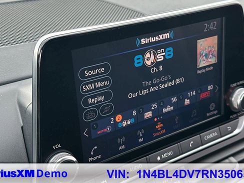 Used 2024 Nissan Altima 2.5 SV image 28