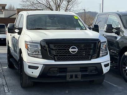 Used 2024 Nissan Titan SV w/ SV Convenience Package