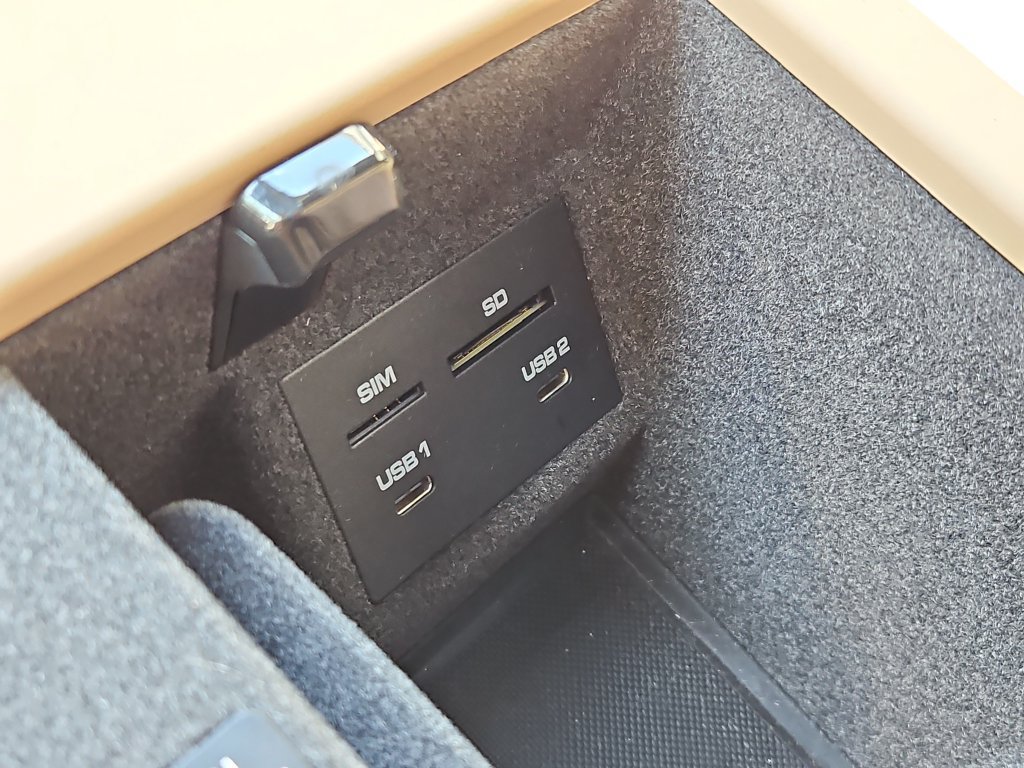 Certified 2026 Porsche Macan AWD/4WD image 20