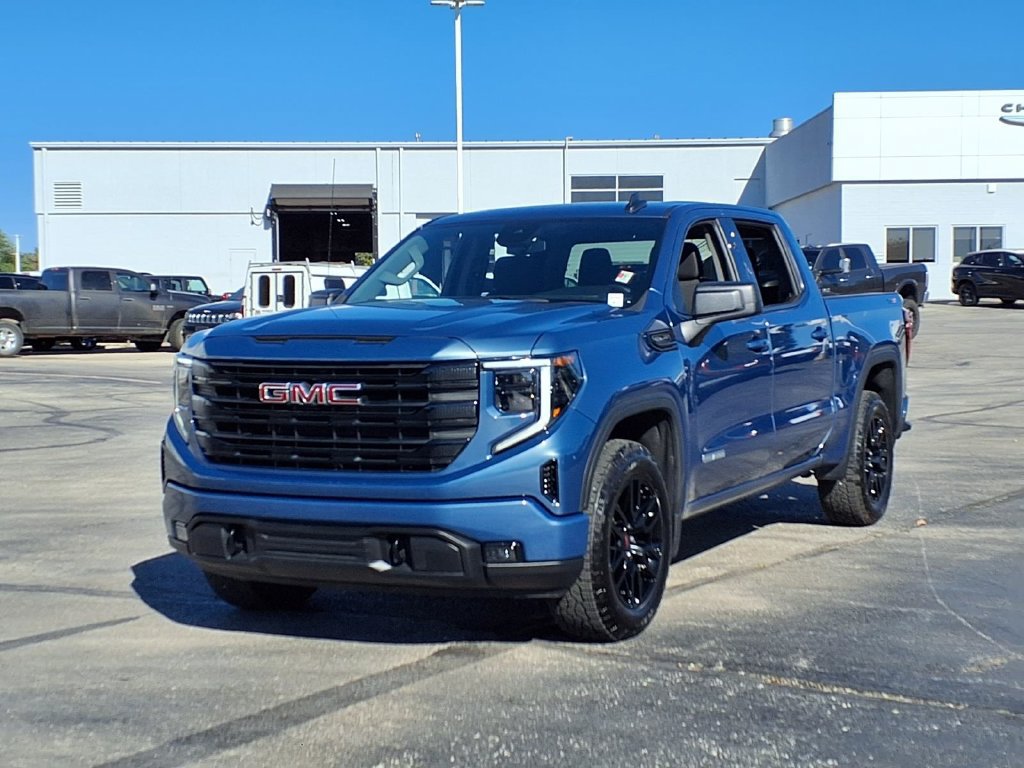 Used 2025 GMC Sierra 1500 Elevation AWD/4WD image 2
