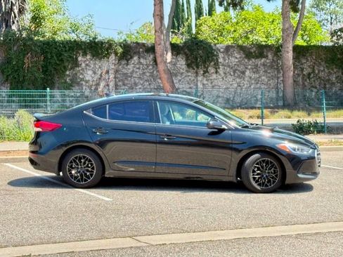 Used 2018 Hyundai Elantra SEL FWD image 5