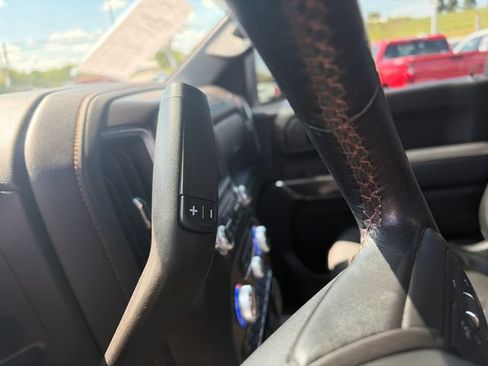 Used 2021 GMC Sierra 1500 AT4 w/ AT4 Premium Package AWD/4WD image 19