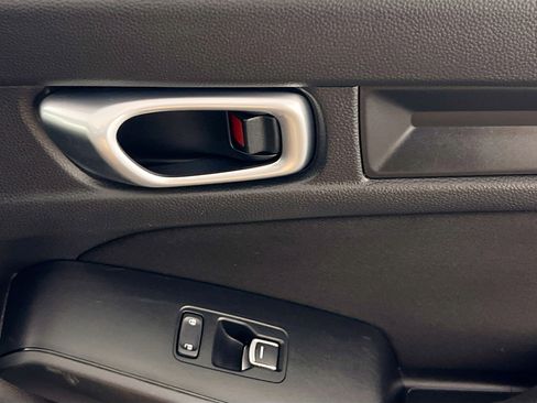 Used 2023 Honda Civic LX image 32