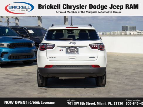 Used 2025 Jeep Compass Latitude image 3