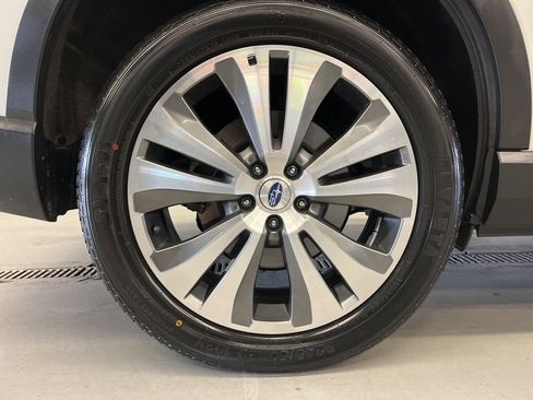 Used 2019 Subaru Ascent Premium w/ Popular Package #3 image 38