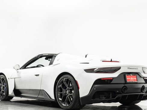 Used 2023 Maserati MC20 Spyder RWD image 49