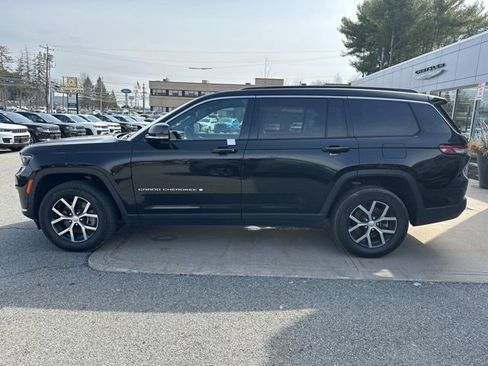 Certified 2024 Jeep Grand Cherokee L Limited w/ Luxury Tech Group II AWD/4WD image 17