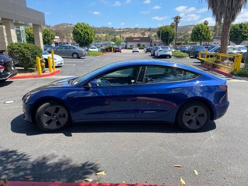 Used 2022 Tesla Model 3 Long Range AWD/4WD image 5
