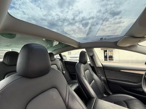 Used 2022 Tesla Model 3 RWD image 29
