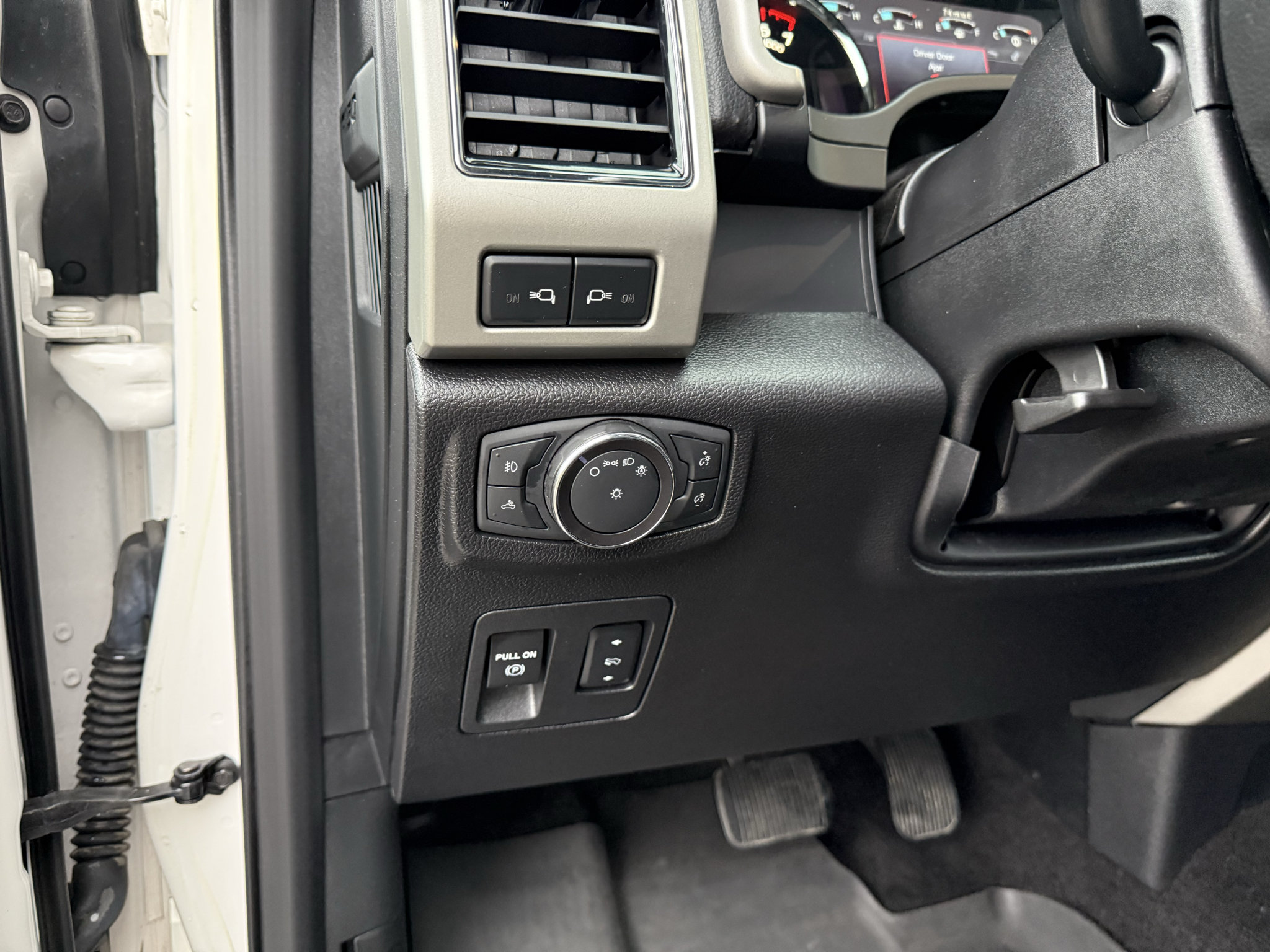 Used 2018 Ford F150 Lariat AWD/4WD image 20