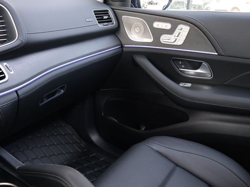 Certified 2024 Mercedes-Benz GLS 450 4MATIC image 45
