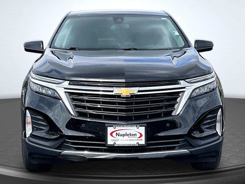 Used 2023 Chevrolet Equinox LT image 3
