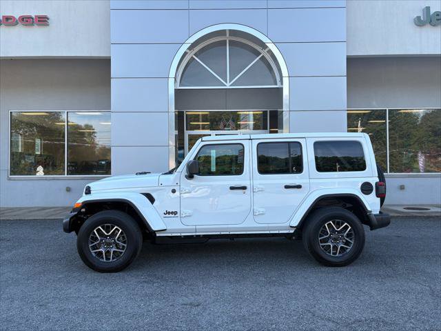 Certified 2026 Jeep Wrangler Unlimited Sahara AWD/4WD image 2