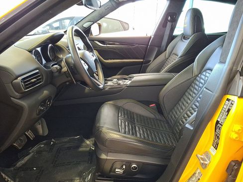 Used 2023 Maserati Levante Trofeo image 14