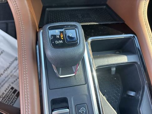 Used 2022 Nissan Pathfinder Platinum w/ Cargo Package image 18