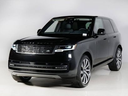 New 2025 Land Rover Range Rover SE