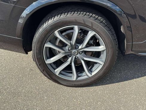 Used 2016 Volvo XC90 T6 Momentum AWD/4WD image 10