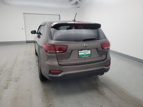 Used 2020 Kia Sorento LX AWD/4WD image 7