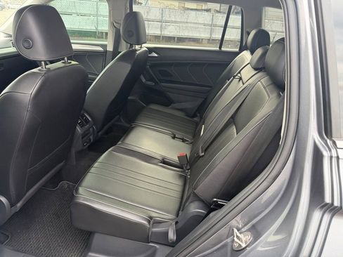 Used 2024 Volkswagen Tiguan SE image 13