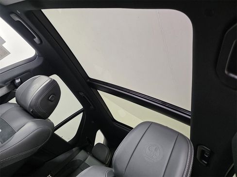 New 2026 Mercedes-Benz GLE 53 AMG 4MATIC image 9