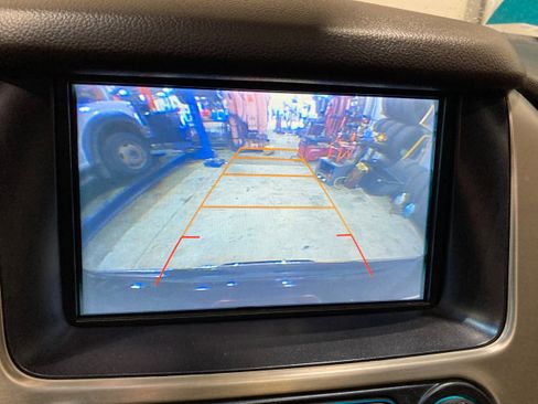 Used 2017 GMC Yukon XL Denali w/ Open Road Package image 40