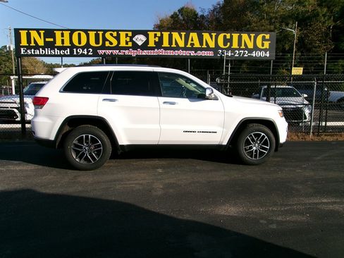 Used 2017 Jeep Grand Cherokee Limited image 7