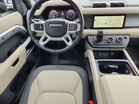 Used 2024 Land Rover Defender 110 X-Dynamic SE image 5