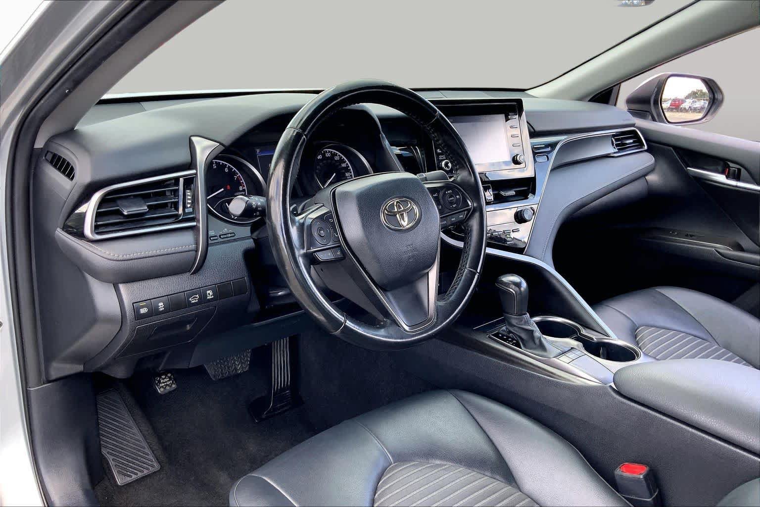 Used 2024 Toyota Camry SE FWD image 16