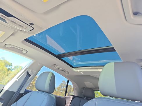 New 2025 Audi Q8 Premium Plus image 28