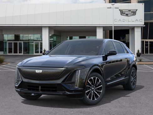 New 2026 Cadillac Lyriq Sport w/ LPO, Floor Liner Package AWD/4WD image 6