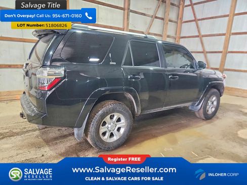 Used 2021 Toyota 4Runner SR5 AWD/4WD image 4