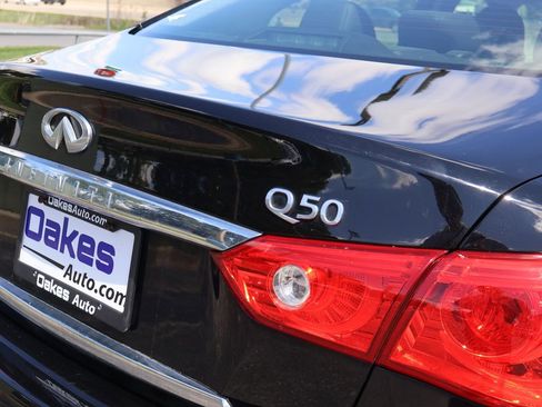 Used 2016 INFINITI Q50 3.0t Premium w/ Driver Assistance Package AWD/4WD image 8