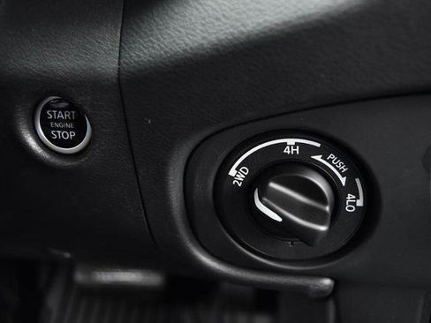 Certified 2024 Nissan Frontier SV w/ SV Convenience Package image 21