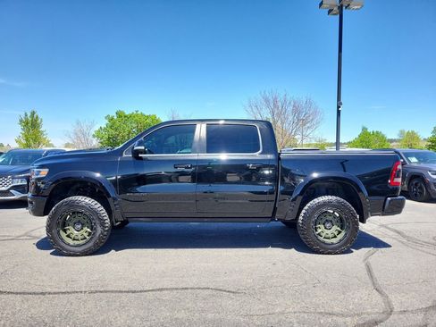 Used 2020 RAM 1500 Limited w/ Black Appearance Package AWD/4WD image 7