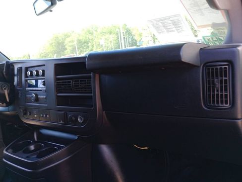 Used 2017 Chevrolet Express 2500 LS RWD image 29
