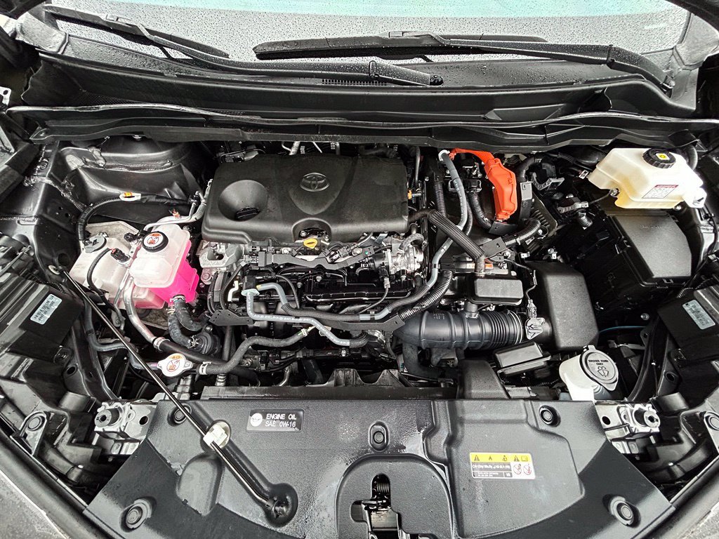 Used 2025 Toyota Sienna Platinum AWD/4WD image 32