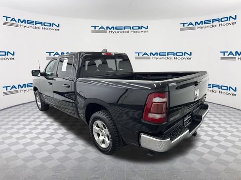 Used 2022 RAM 1500 Big Horn AWD/4WD image 3
