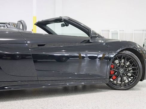 Used 2017 Audi R8 V10 AWD/4WD image 12