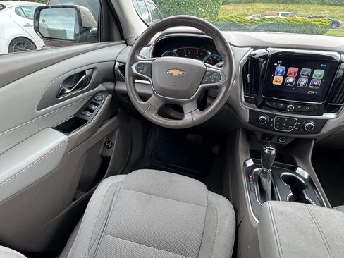 Used 2018 Chevrolet Traverse LT AWD/4WD image 17