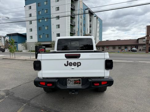 Used 2022 Jeep Gladiator Rubicon w/ Cold Weather Group AWD/4WD image 6