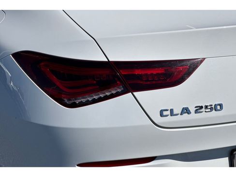 Used 2020 Mercedes-Benz CLA 250 250 image 31