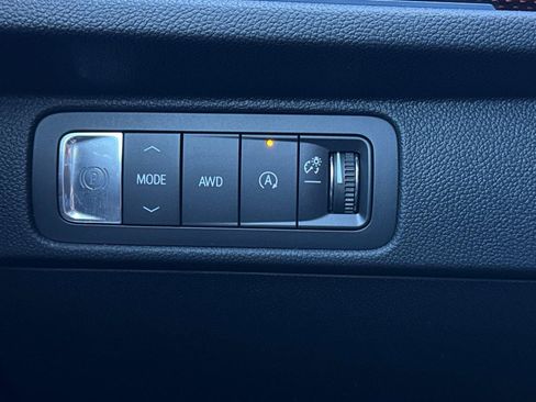 New 2026 Chevrolet Traverse Z71 w/ Enhanced Driving Package AWD/4WD image 35